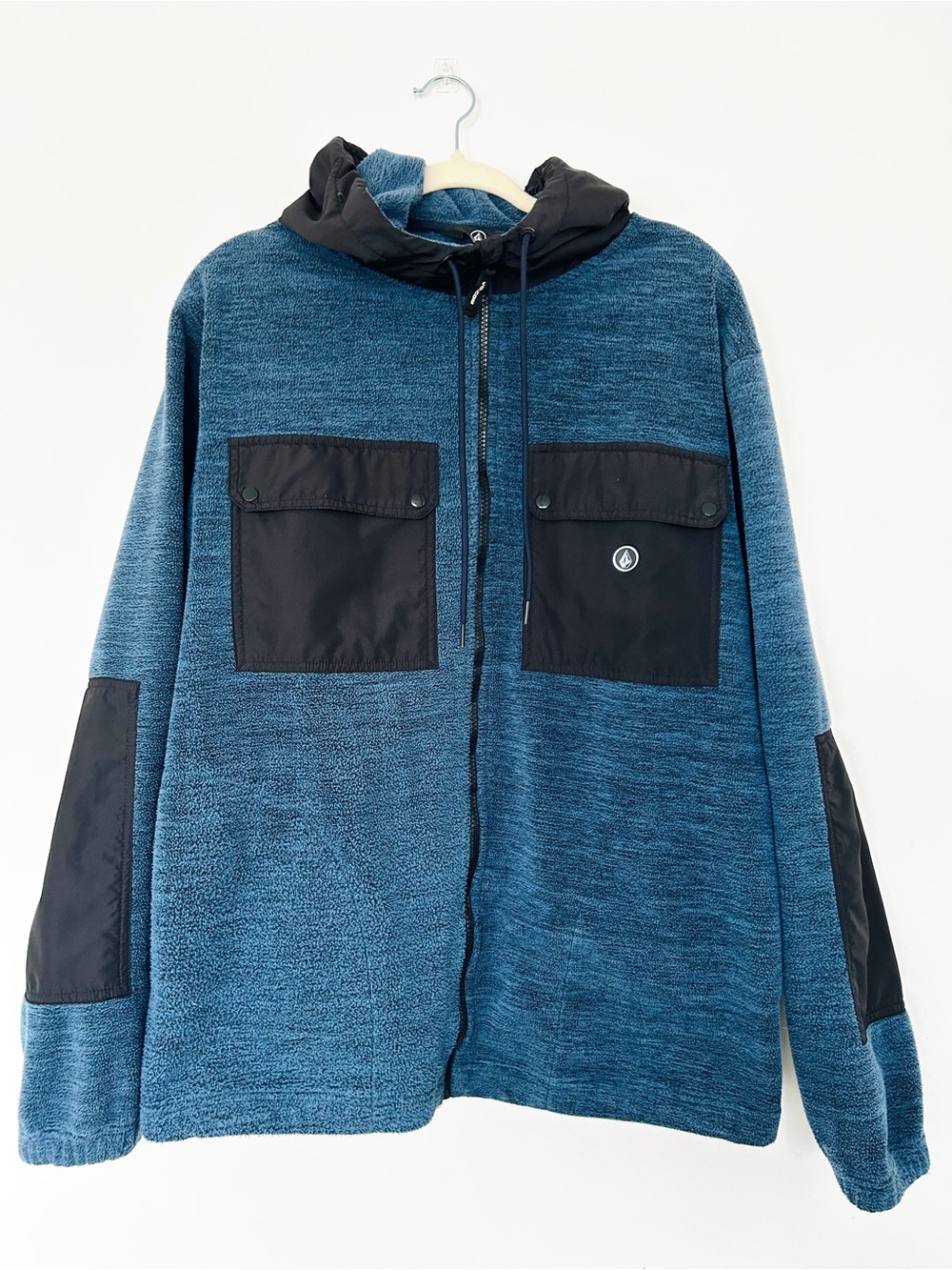Volcom YZZOLATER LINE Blue Hooded Fleece Jacket with Black Pocket Panels